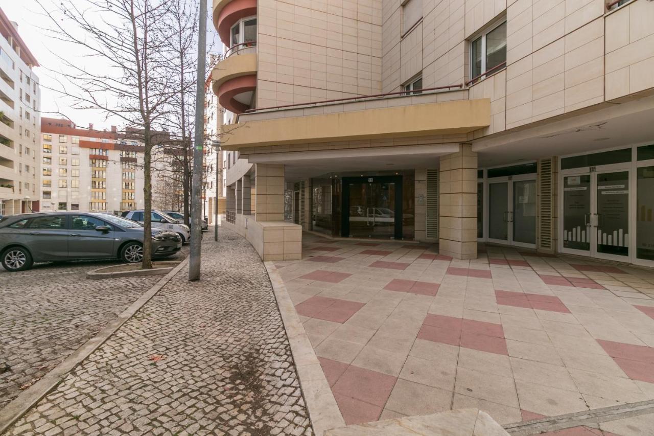 Apartament Premium Flat In Upscale Area, Balcony, Parking Lizbona Zewnętrze zdjęcie
